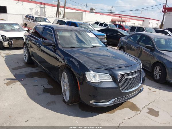 2017 CHRYSLER 300 LIMITED — I1