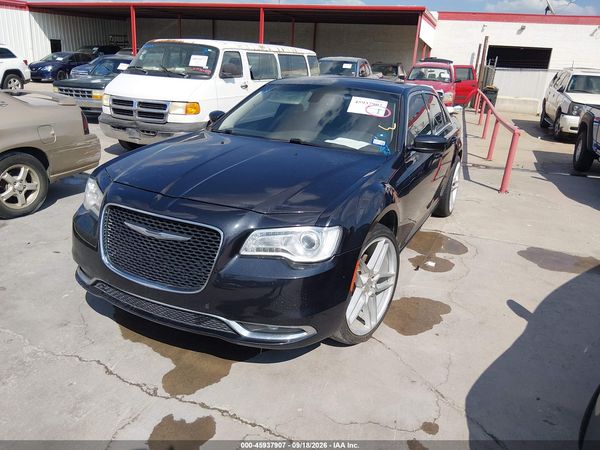 2017 CHRYSLER 300 — I2