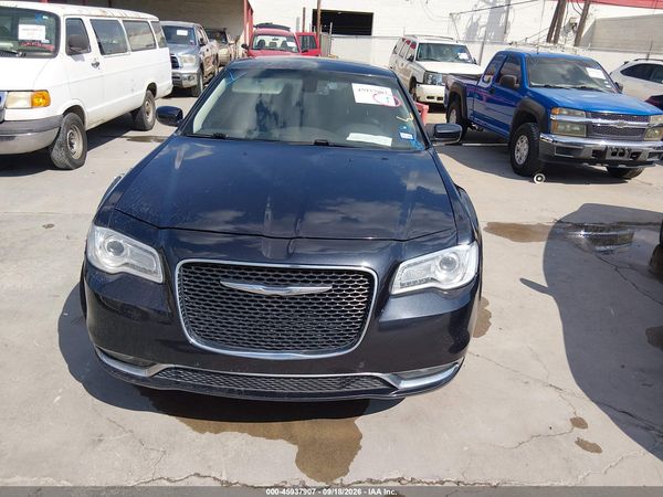2017 CHRYSLER 300 LIMITED — I115