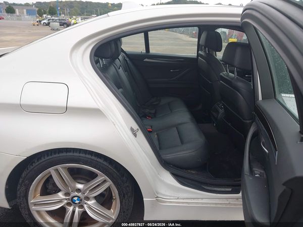 2015 BMW 528I — I8