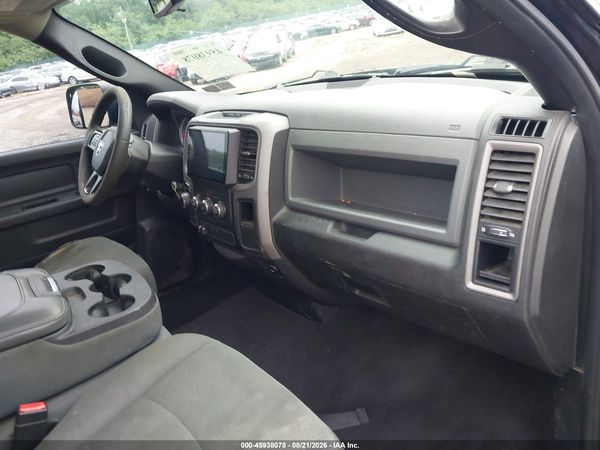 2016 RAM 1500 ST
