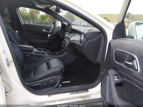 2016 MERCEDES-BENZ GLA 250 GLA250