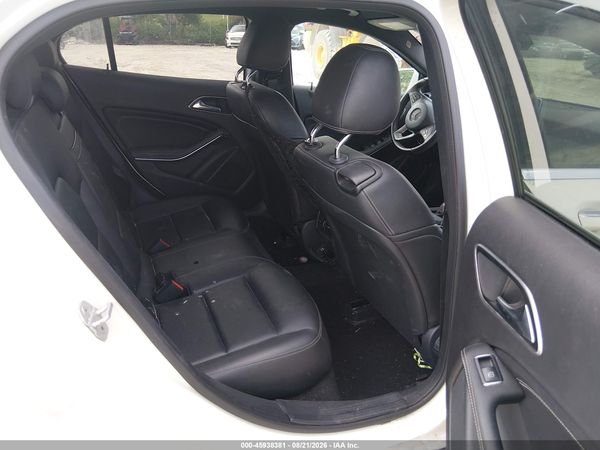 2016 MERCEDES-BENZ GLA 250 GLA250