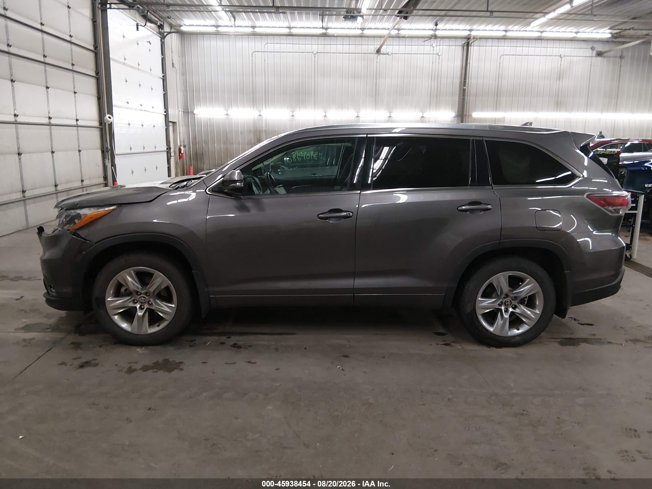 2016 TOYOTA HIGHLANDER LIMITED V6