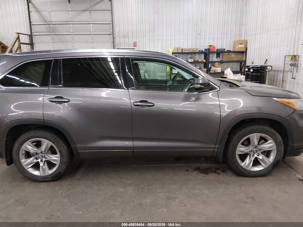2016 TOYOTA HIGHLANDER LIMITED V6