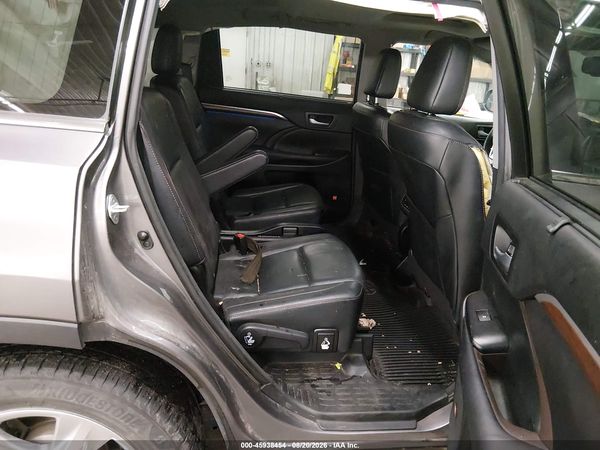 2016 TOYOTA HIGHLANDER LIMITED V6