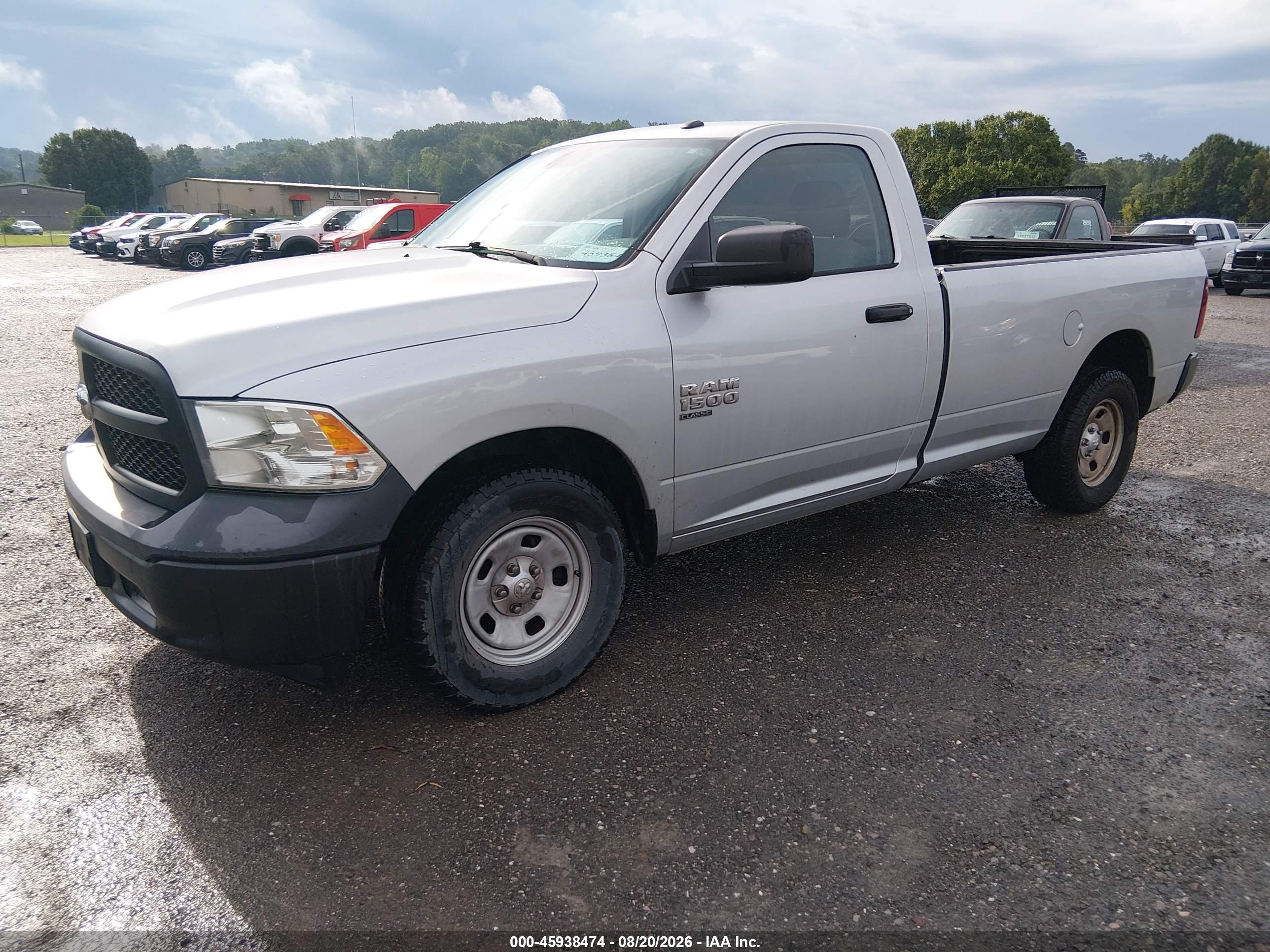 2019 RAM 1500 CLASSIC TRADESMAN  4X2 8' BOX — I2