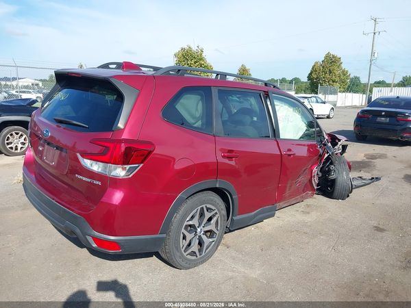 2022 SUBARU FORESTER PREMIUM — I4