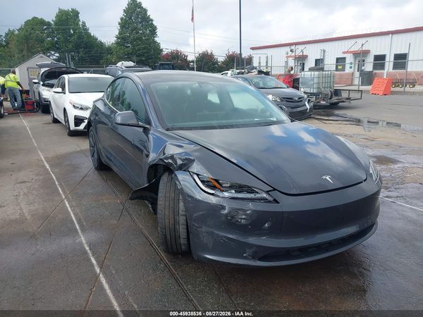 2025 TESLA MODEL 3 — I1