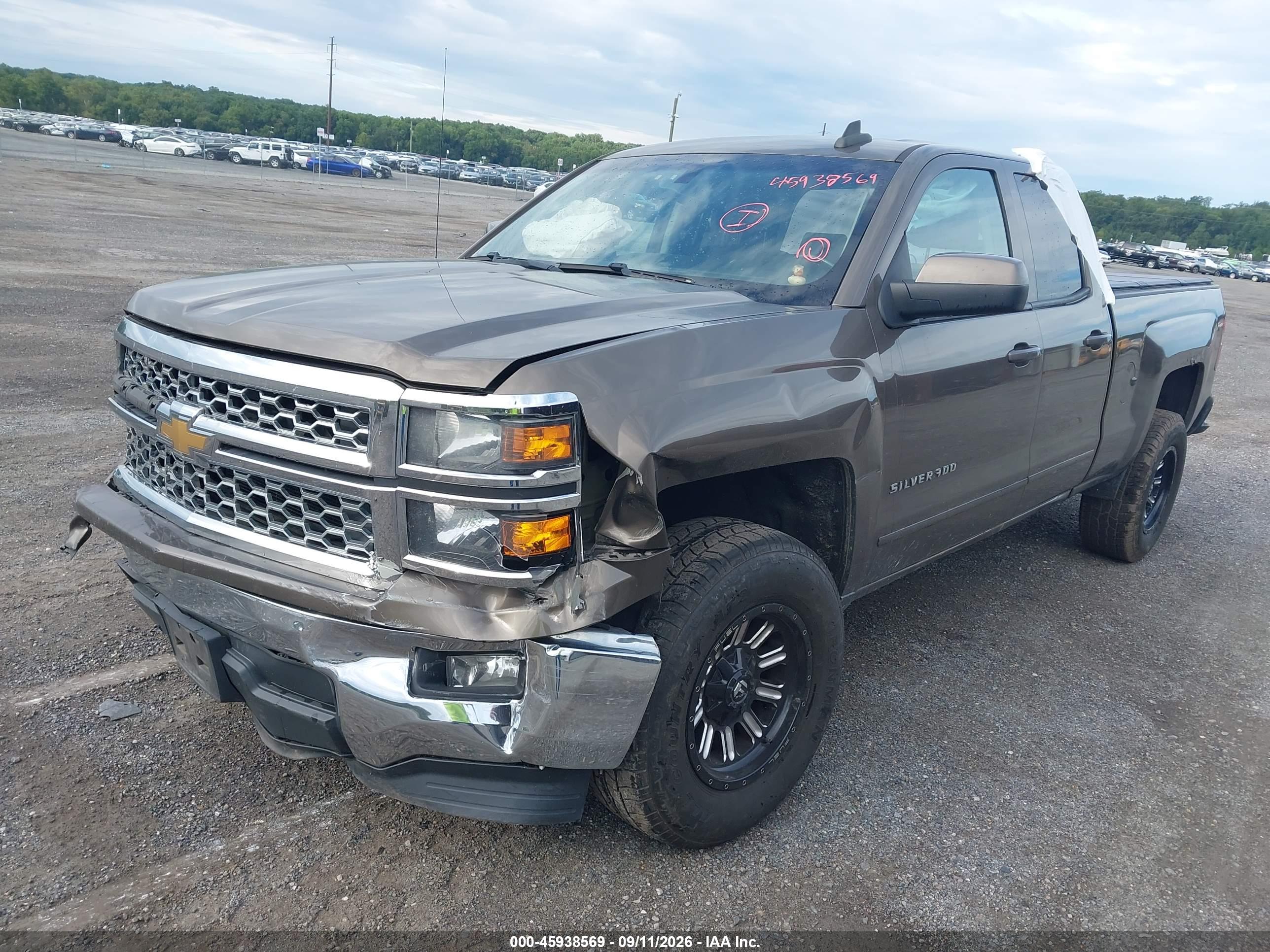 2015 CHEVROLET SILVERADO 1500 LT — I2