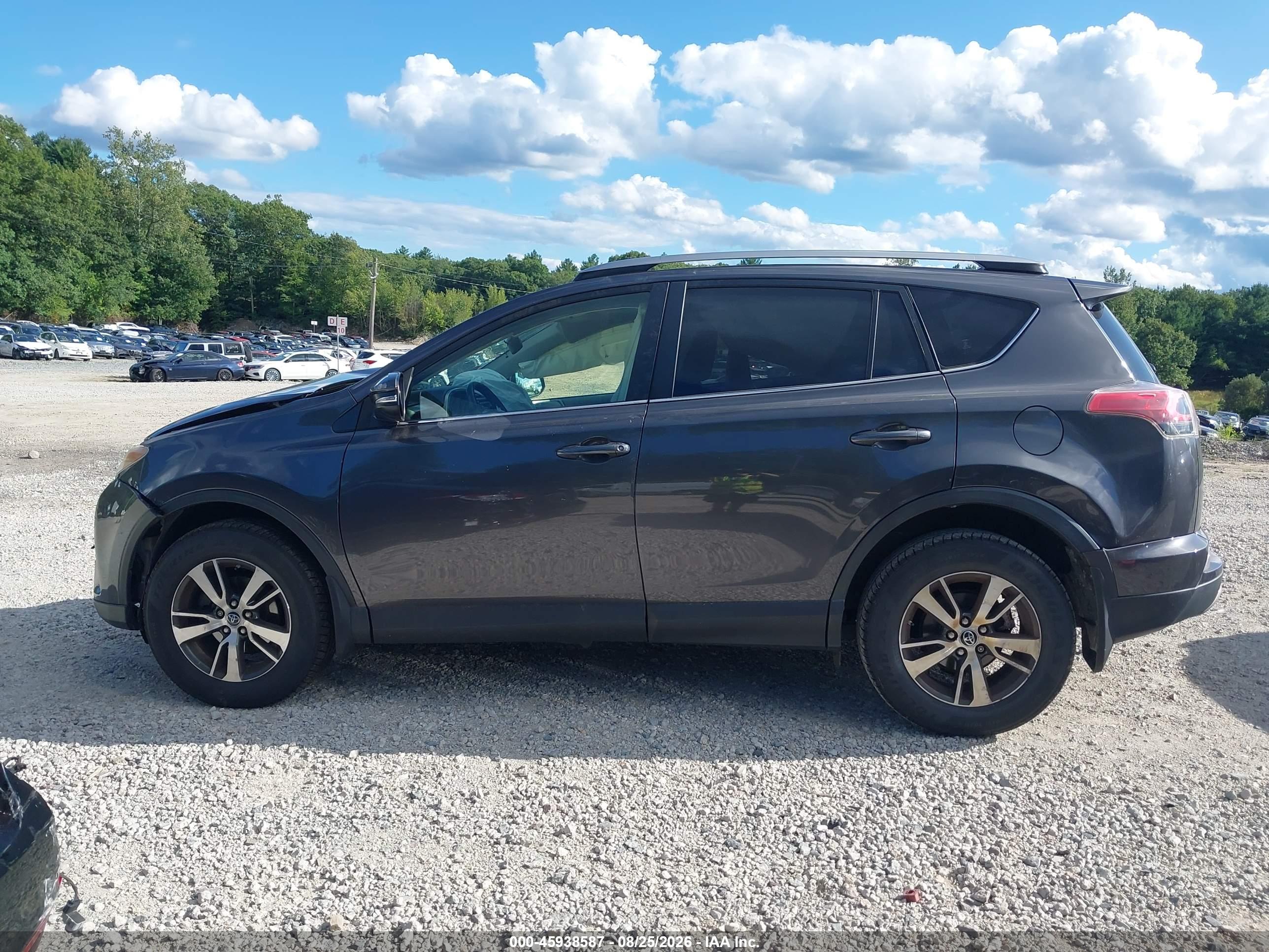 2018 TOYOTA RAV4 XLE