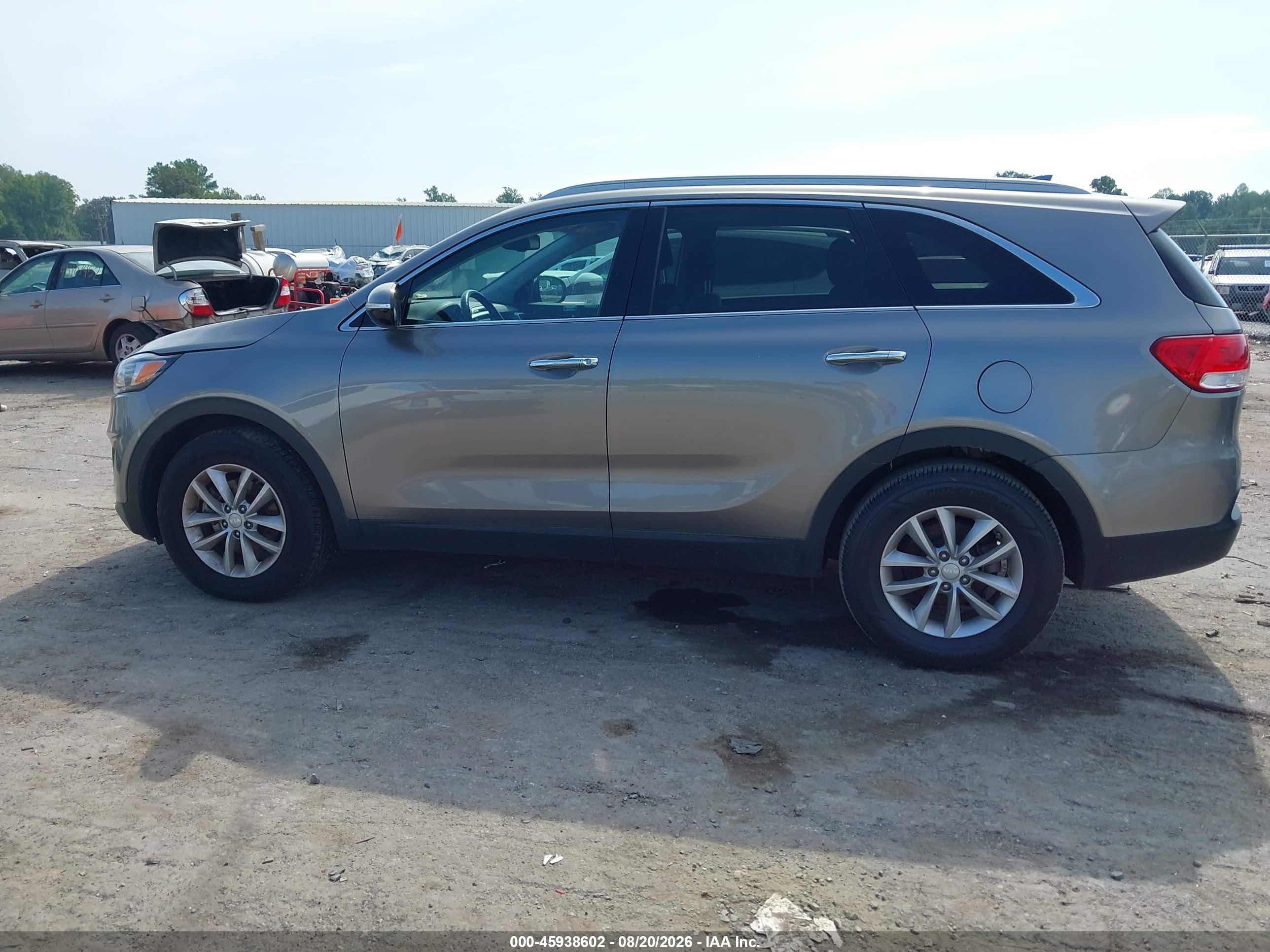2018 KIA SORENTO 2.4L LX