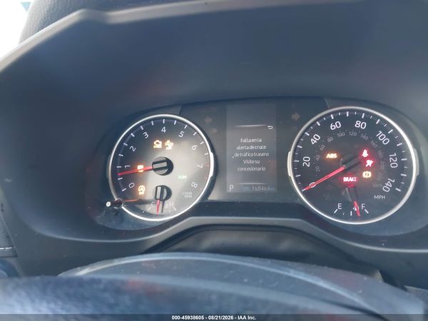 2020 TOYOTA RAV4 XLE — I7