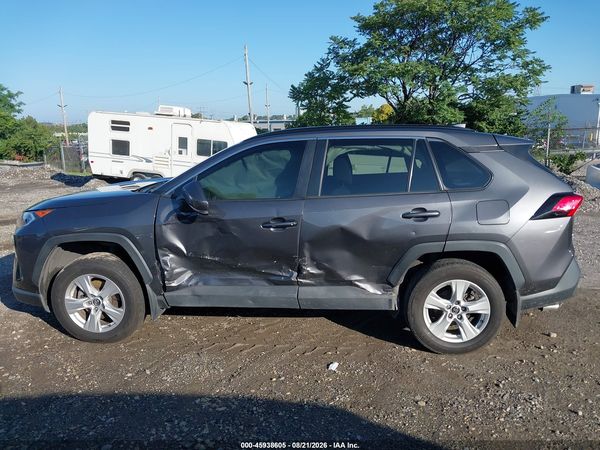 2020 TOYOTA RAV4 XLE — I117