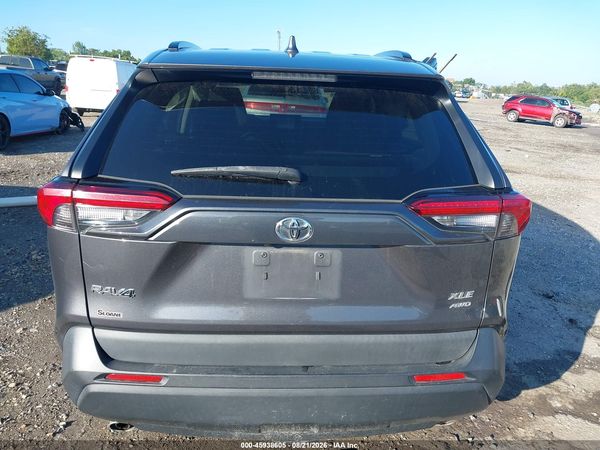 2020 TOYOTA RAV4 XLE — I119