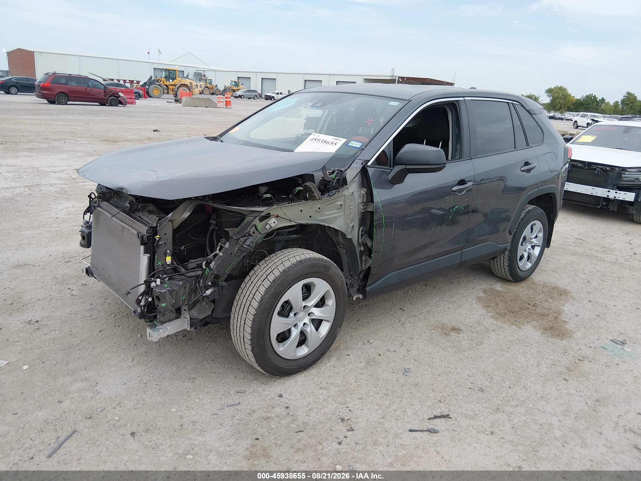 2022 TOYOTA RAV4 LE — I2
