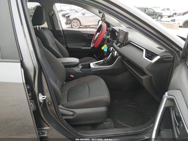 2022 TOYOTA RAV4 LE — I5