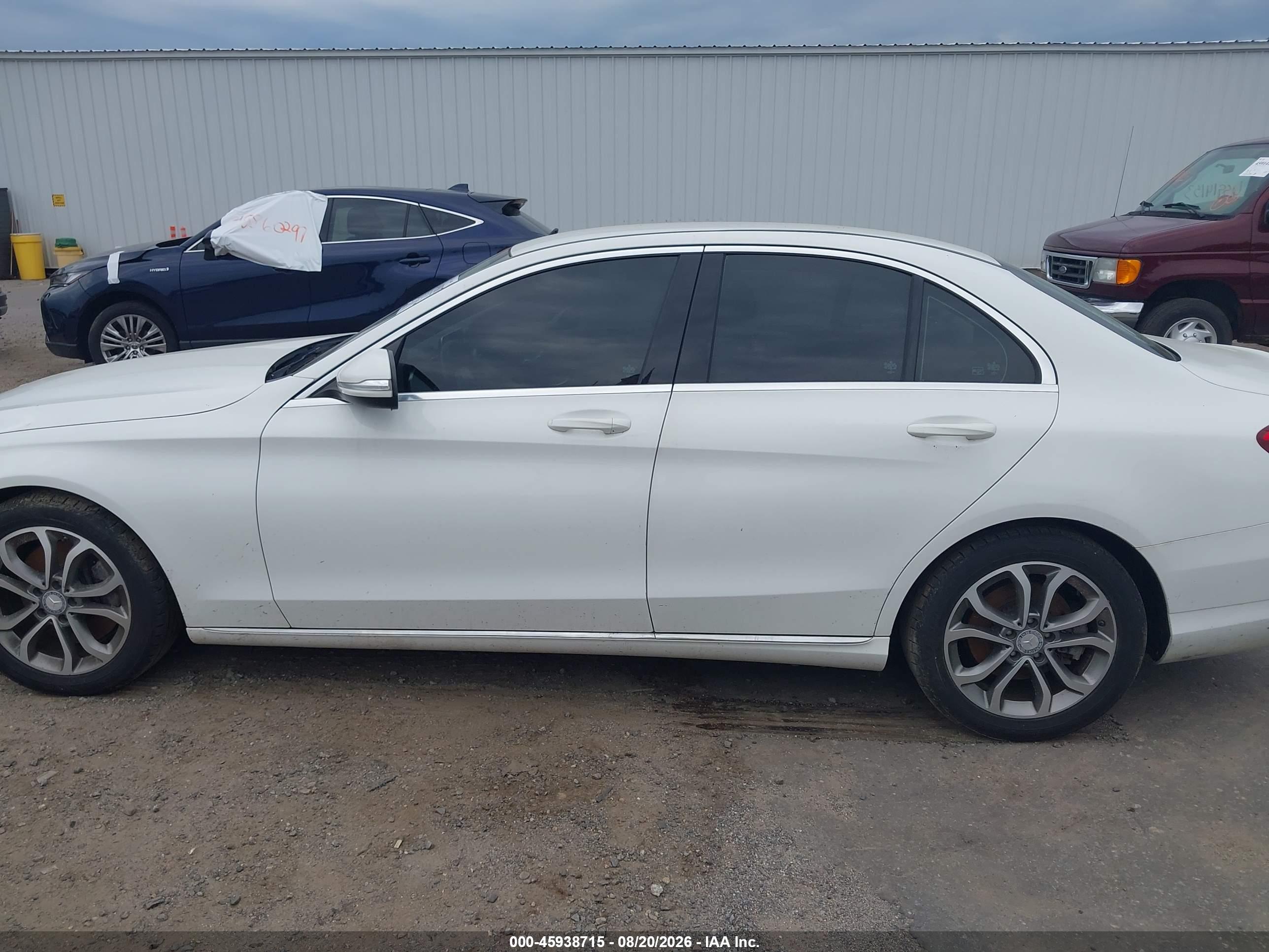 2015 MERCEDES-BENZ C 300 LUXURY/SPORT