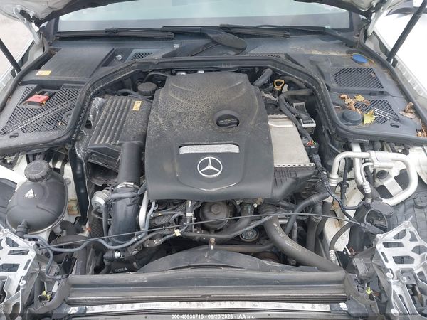 2015 MERCEDES-BENZ C 300 LUXURY/SPORT