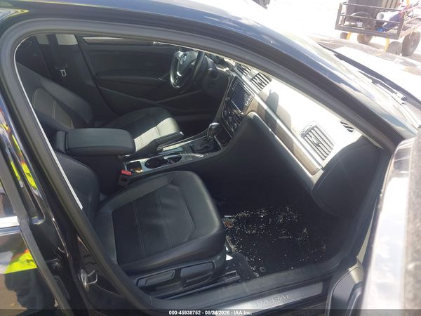2018 VOLKSWAGEN PASSAT 2.0T SE — I5