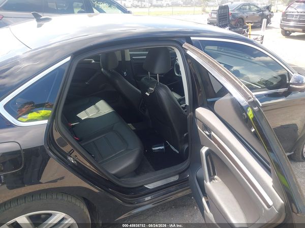 2018 VOLKSWAGEN PASSAT 2.0T SE — I8