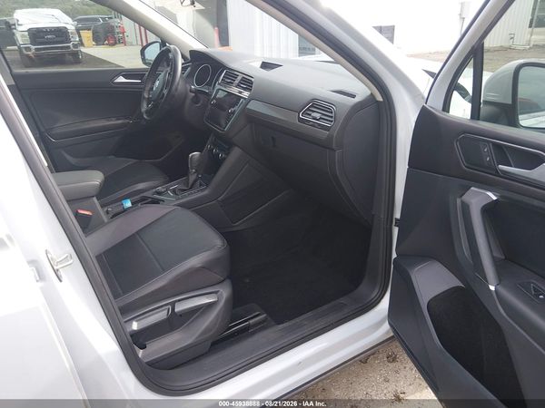 2018 VOLKSWAGEN TIGUAN 2.0T SE/2.0T SEL — I5