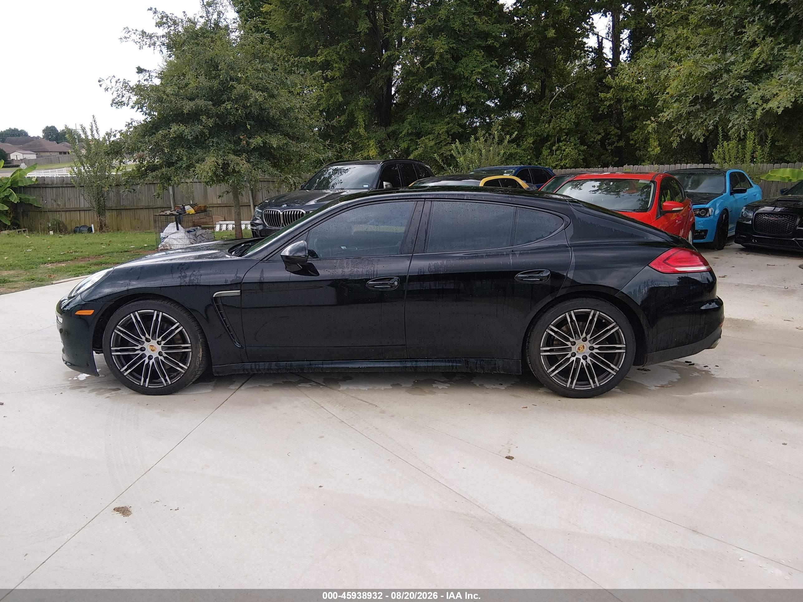 2016 PORSCHE PANAMERA 4