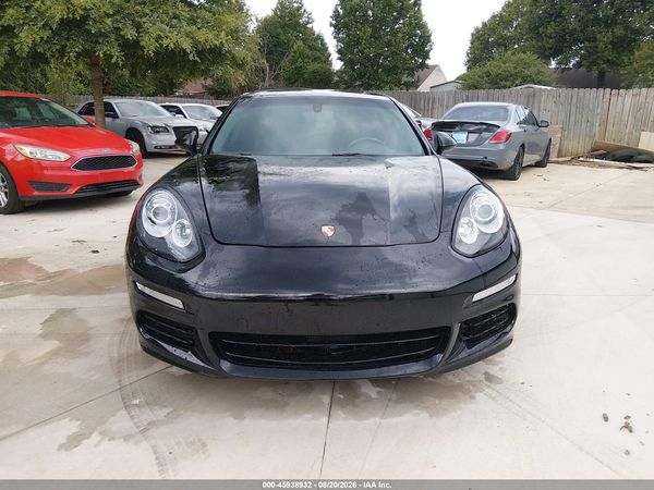 2016 PORSCHE PANAMERA 4