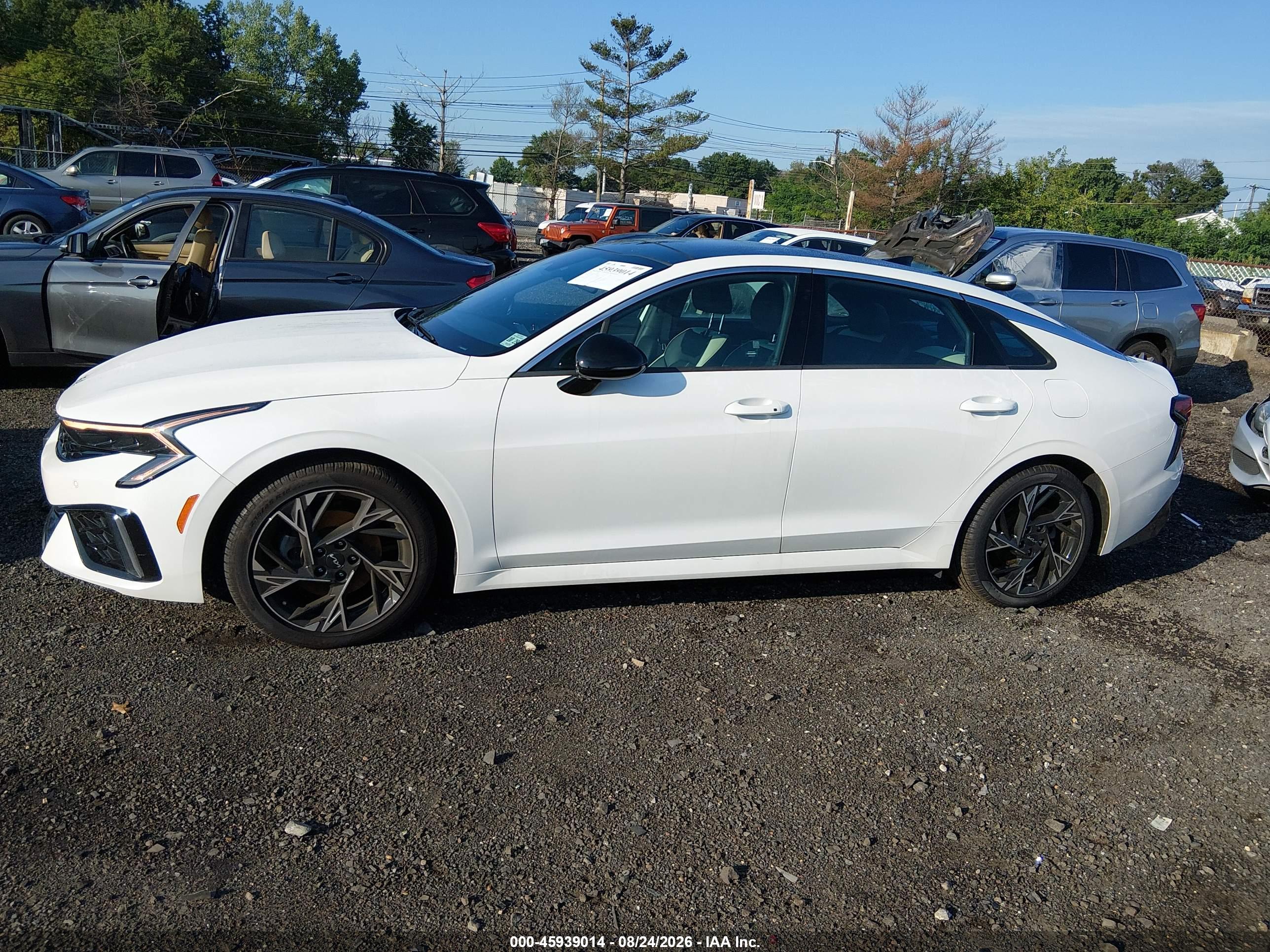 2025 KIA K5 GT-LINE