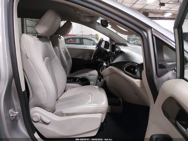 2021 CHRYSLER VOYAGER LXI — I5