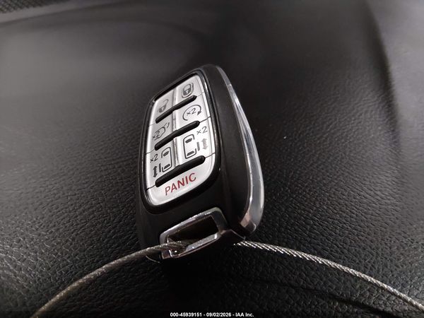 2021 CHRYSLER VOYAGER LXI — I11