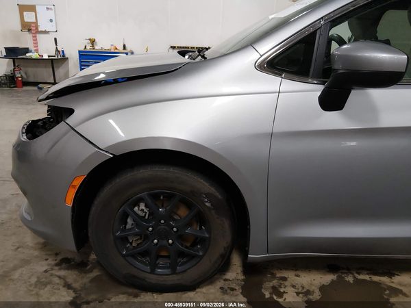 2021 CHRYSLER VOYAGER LXI — I153