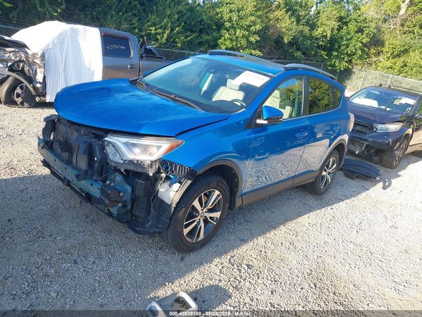 2017 TOYOTA RAV4 XLE — I2