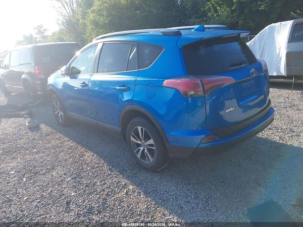 2017 TOYOTA RAV4 XLE — I3