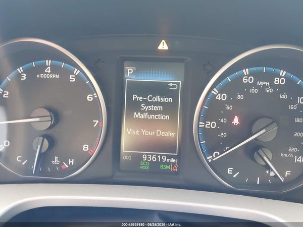 2017 TOYOTA RAV4 XLE — I7