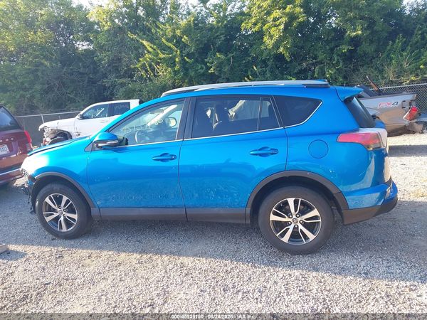 2017 TOYOTA RAV4 XLE — I117