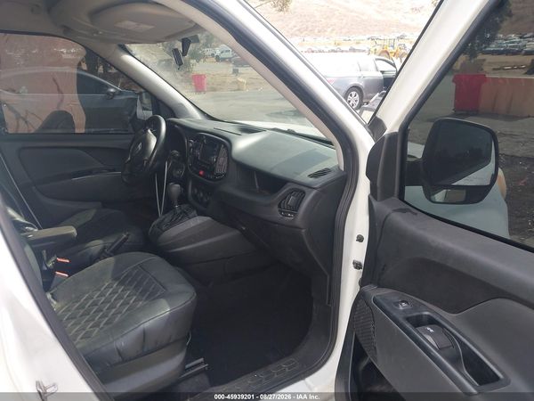 2017 RAM PROMASTER CITY TRADESMAN SLT