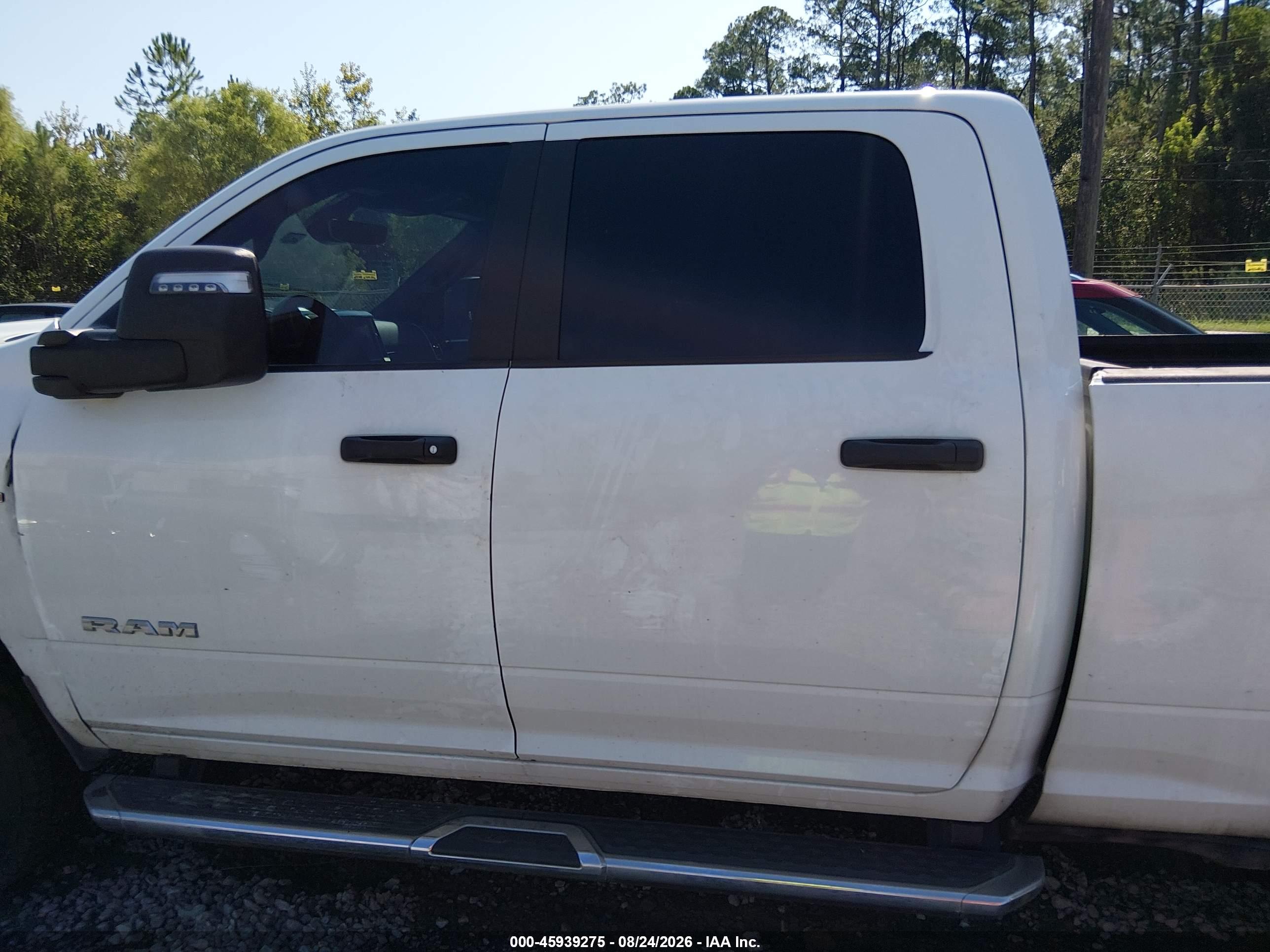 2024 RAM 2500 BIG HORN  4X4 6'4 BOX