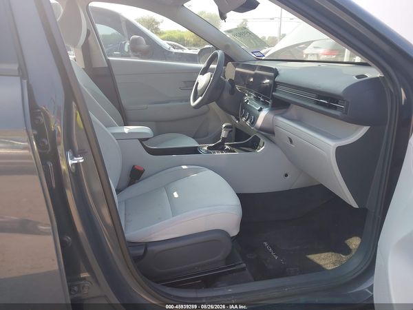 2024 HYUNDAI KONA SE — I5