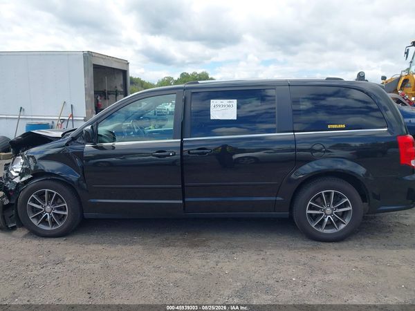 2017 DODGE GRAND CARAVAN SXT
