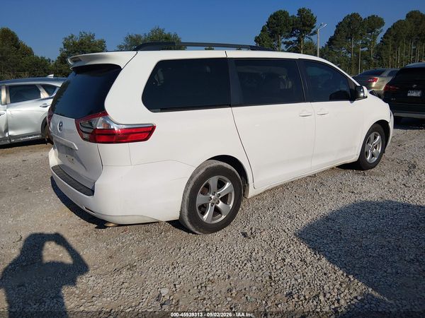 2015 TOYOTA SIENNA LE 8 PASSENGER — I4