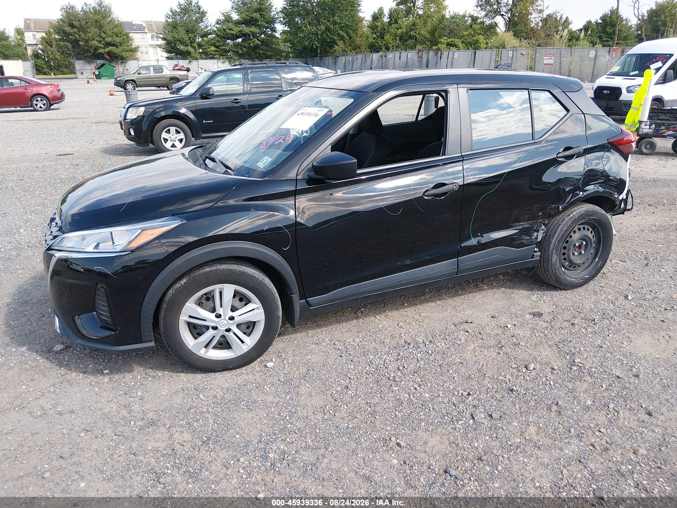 2023 NISSAN KICKS S XTRONIC CVT — I2