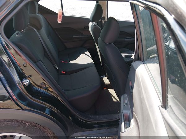 2023 NISSAN KICKS S XTRONIC CVT — I8