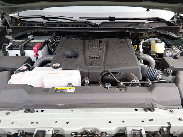 2026 TOYOTA TUNDRA SR5 CREWMAX 5.5' BED