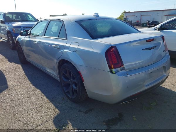 2020 CHRYSLER 300 300S — I3