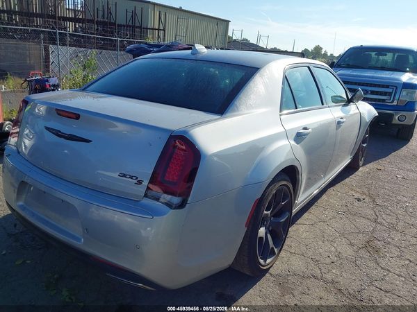 2020 CHRYSLER 300 300S — I4