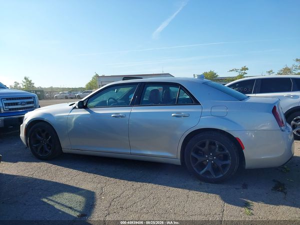 2020 CHRYSLER 300 300S — I117