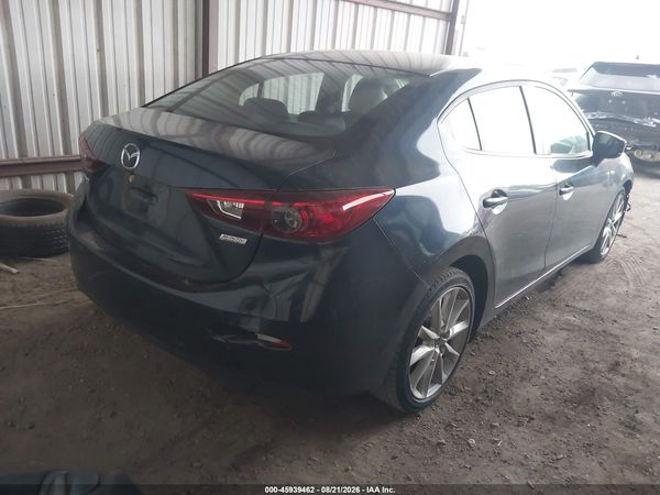 2017 MAZDA MAZDA3 TOURING — I4