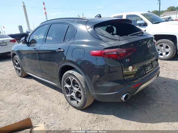 2018 ALFA ROMEO STELVIO TI SPORT AWD — I3