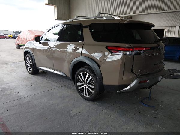 2025 NISSAN PATHFINDER PLATINUM 4WD — I3